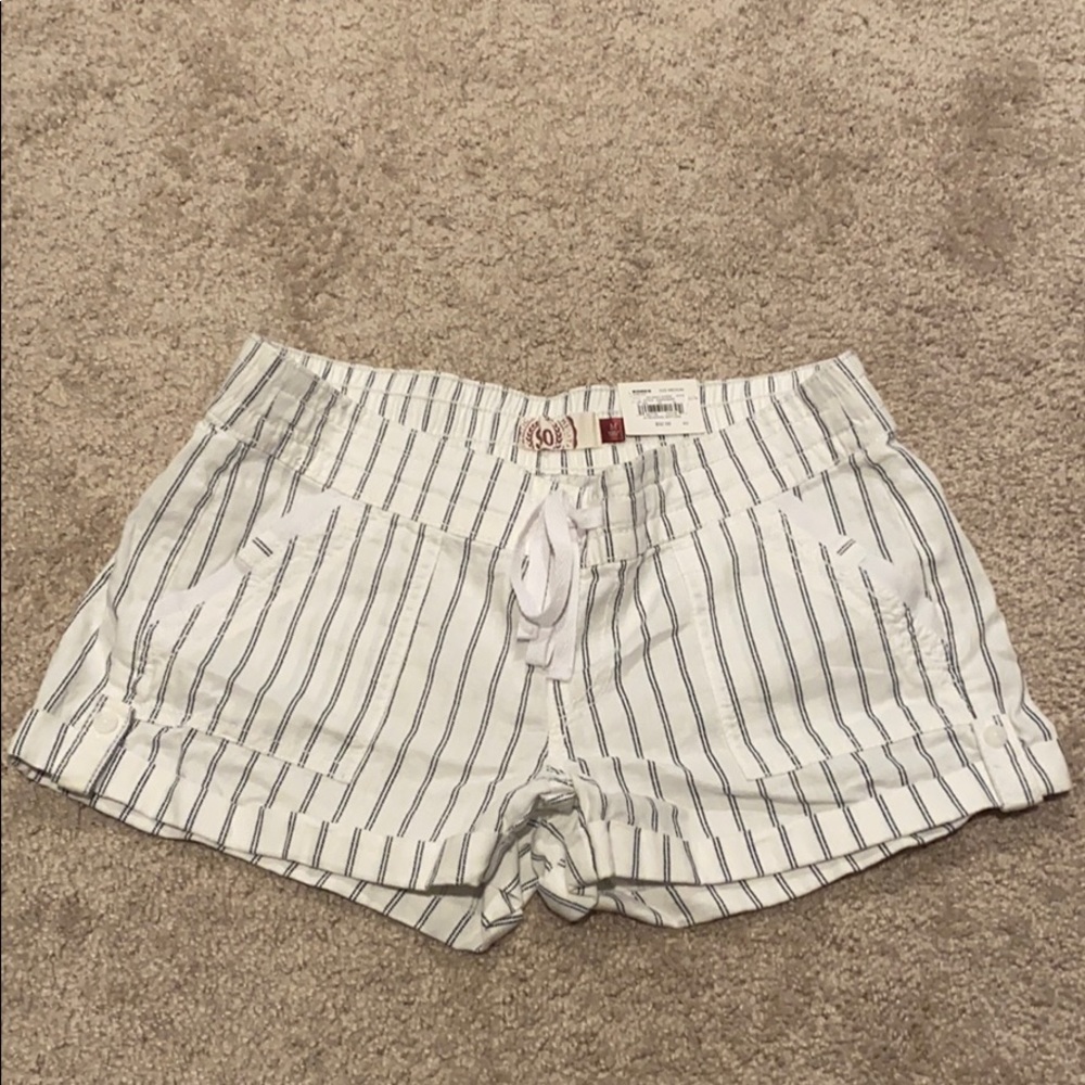 Pinstripe linen shorts Size M